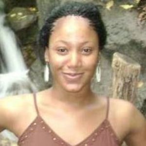 Meet your Posher, Ella